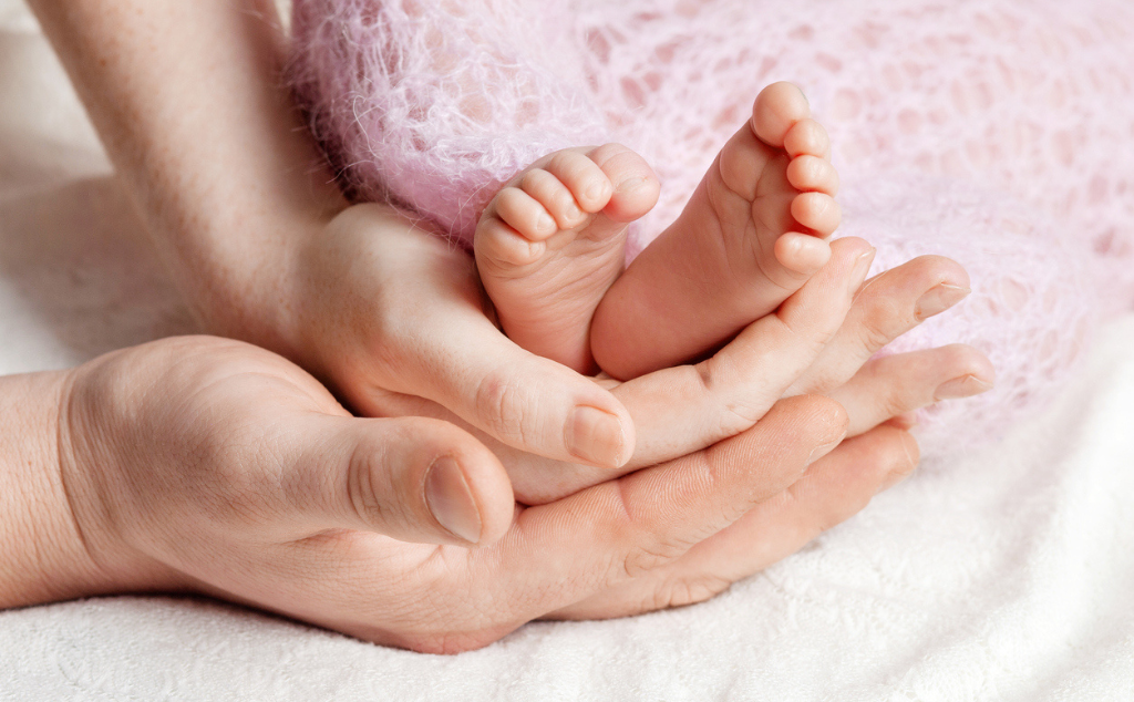 A Massagem e o Empoderamento da Família nos Cuidados à Criança - Contributo do EEESIP 